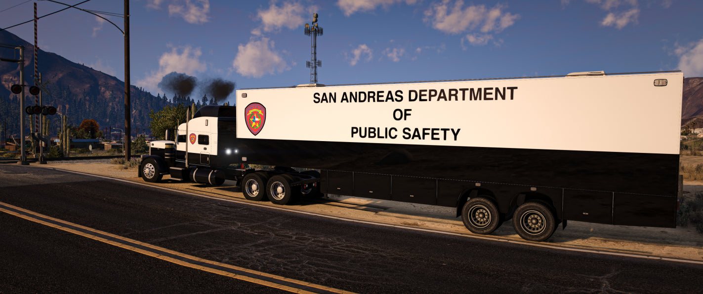 Mobile Command Center (Semi & Trailer)